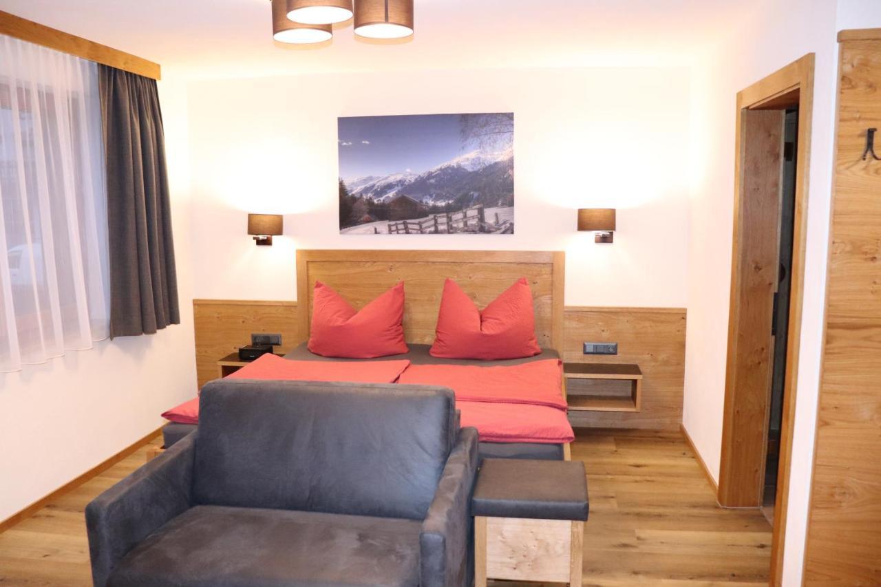 Apartamento Haus Alpenflora Flirsch Exterior foto