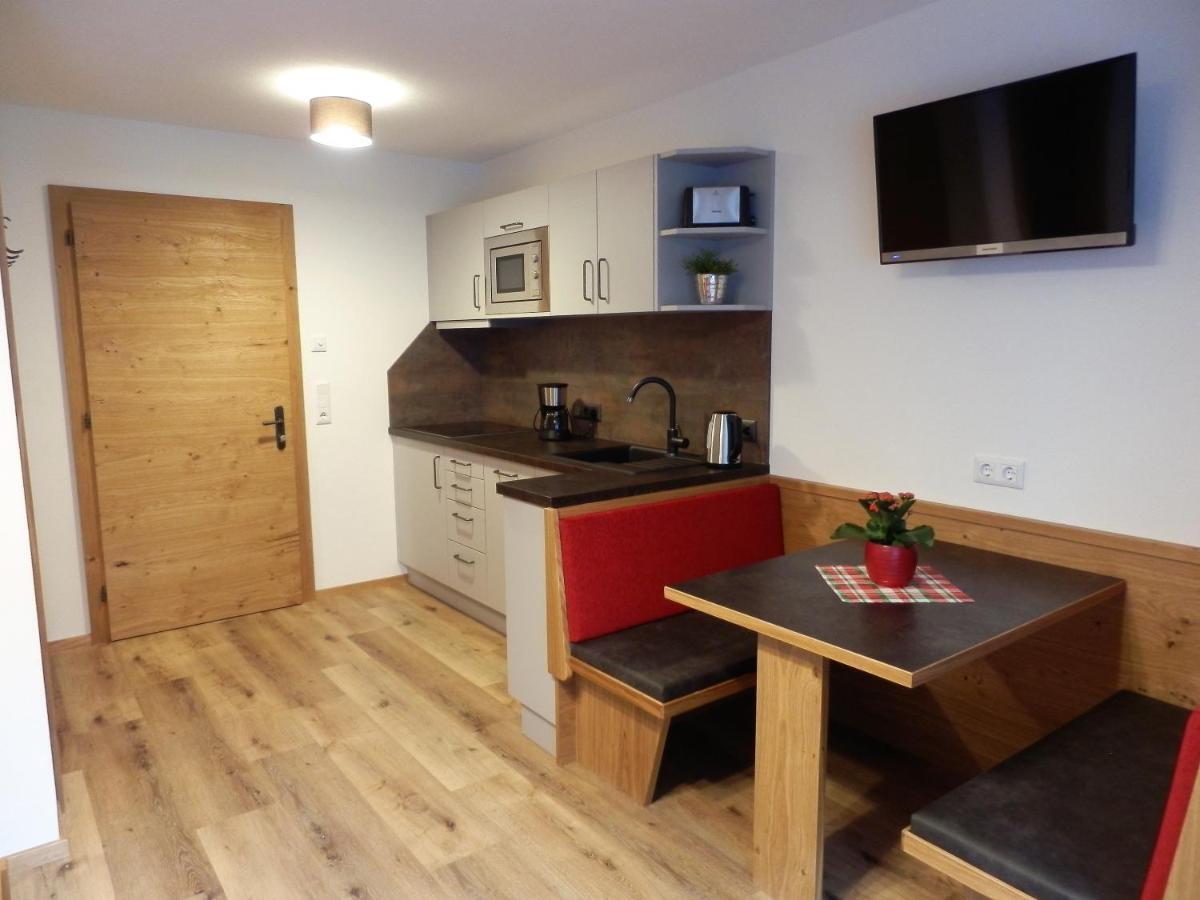 Apartamento Haus Alpenflora Flirsch Exterior foto